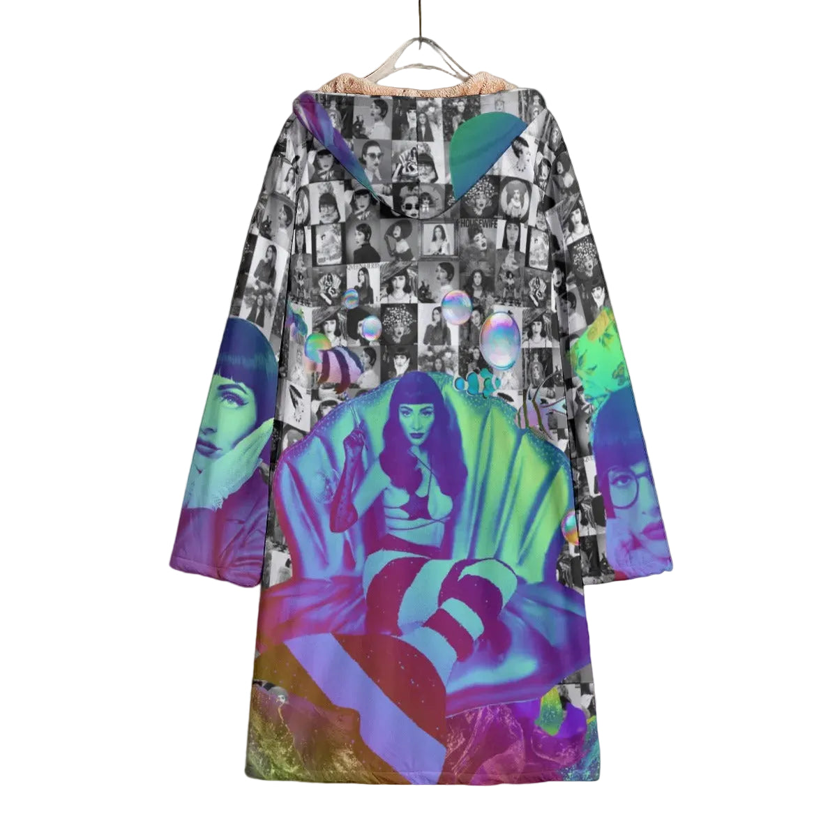 Qveen Herby Tour Cloak - Isle of Qveen